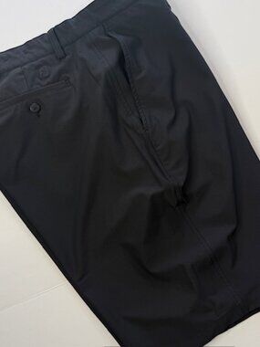 FJ FootJoy Shorts Mens Size 42 X 10 Black Stretch Golf Casual Flat Front Chino